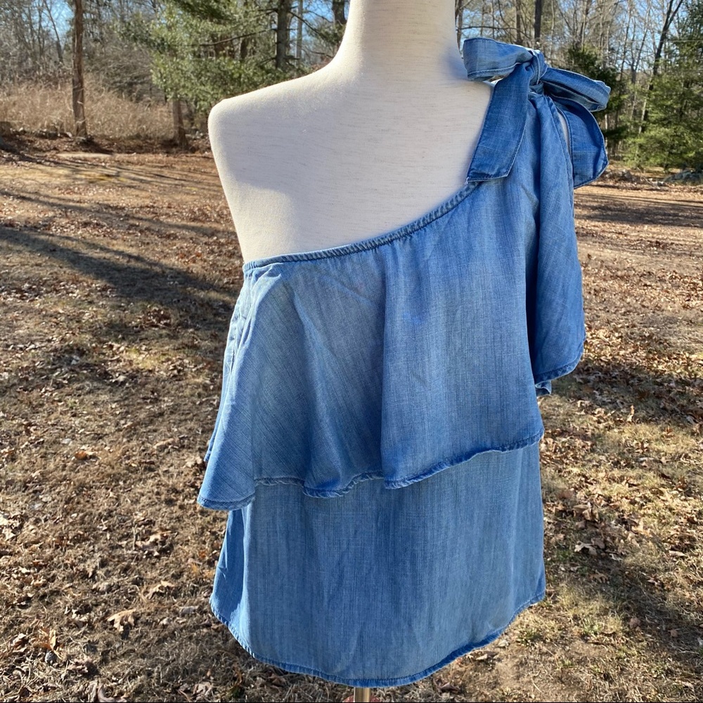 CLOTH & STONE TOP 1 SHOULDER BLUE DENIM CHAMBRAY Size S